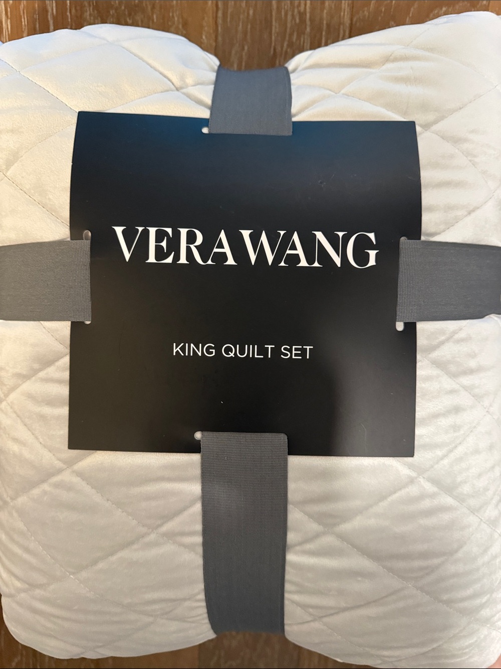 Vera Wang Quilted King Quilt Set - light Grey Super Soft and Luxurious